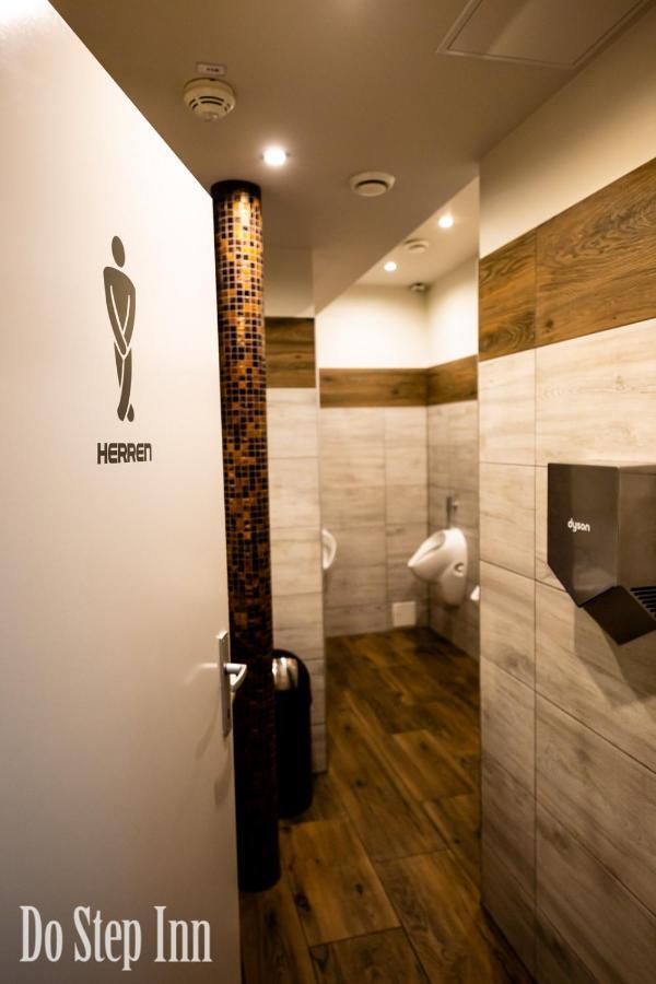 Do Step Inn Central - Self-Service-Hostel Wien Ngoại thất bức ảnh