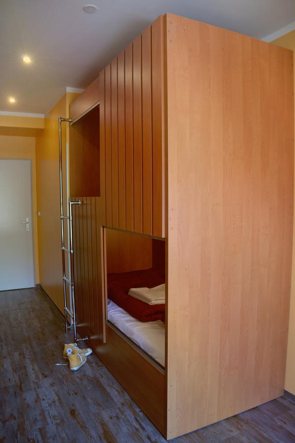 Do Step Inn Central - Self-Service-Hostel Wien Ngoại thất bức ảnh