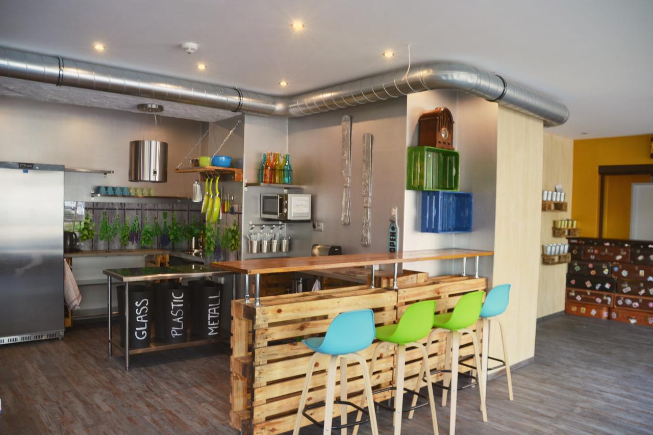 Do Step Inn Central - Self-Service-Hostel Wien Ngoại thất bức ảnh